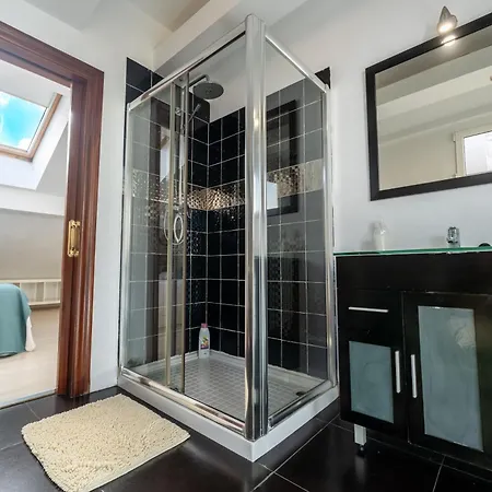 Апартаменты Loft En Calle Emblematica By Urbanhosting Сантандер