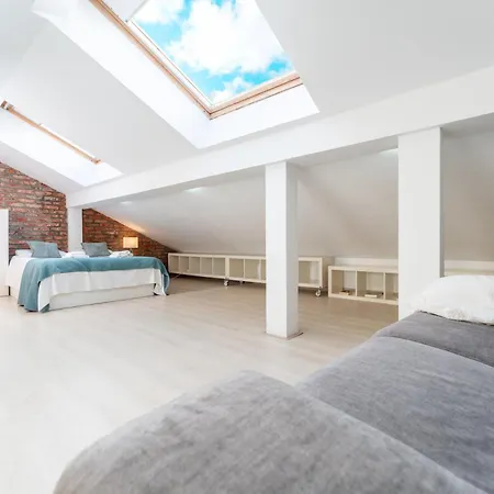 Apartment Loft En Calle Emblematica By Urbanhosting Santander