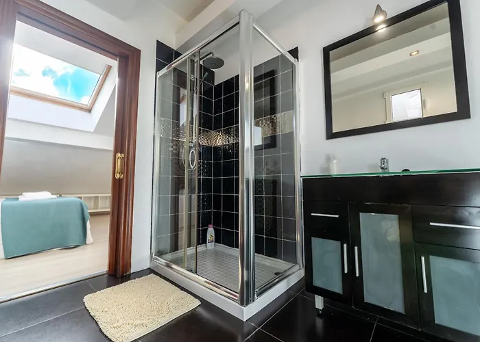 Apartment Loft En Calle Emblematica By Urbanhosting Santander