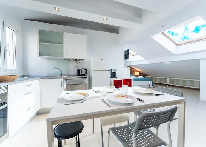 Апартаменты Loft En Calle Emblematica By Urbanhosting